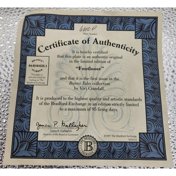 Lot of Vintage Hand Painted Bunny Figurines & Plate with COA Rabbit Easter - Picture 8 of 9